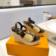 Louis Vuitton Sandals